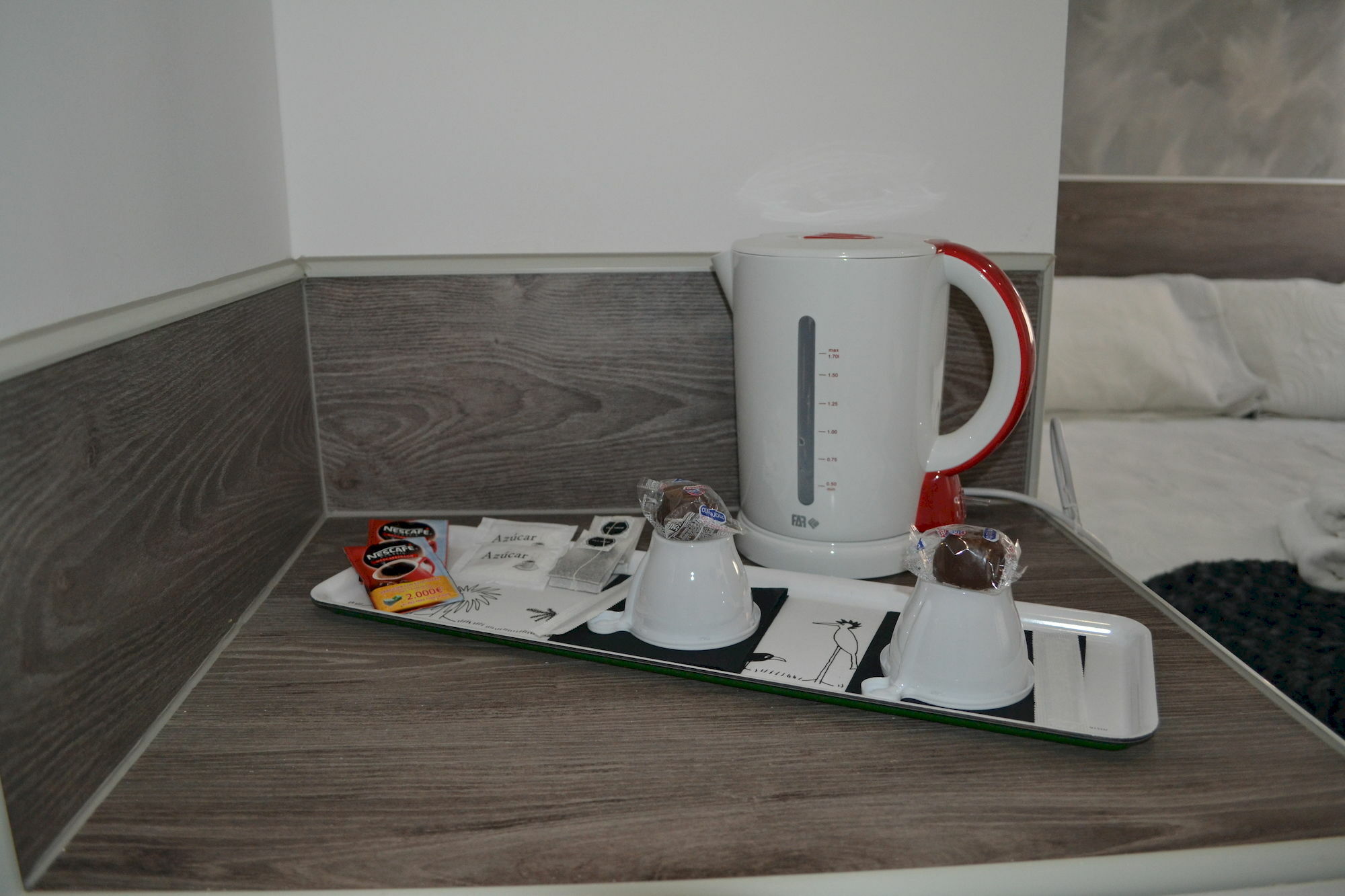 Hostal Meyra Madrid Luaran gambar