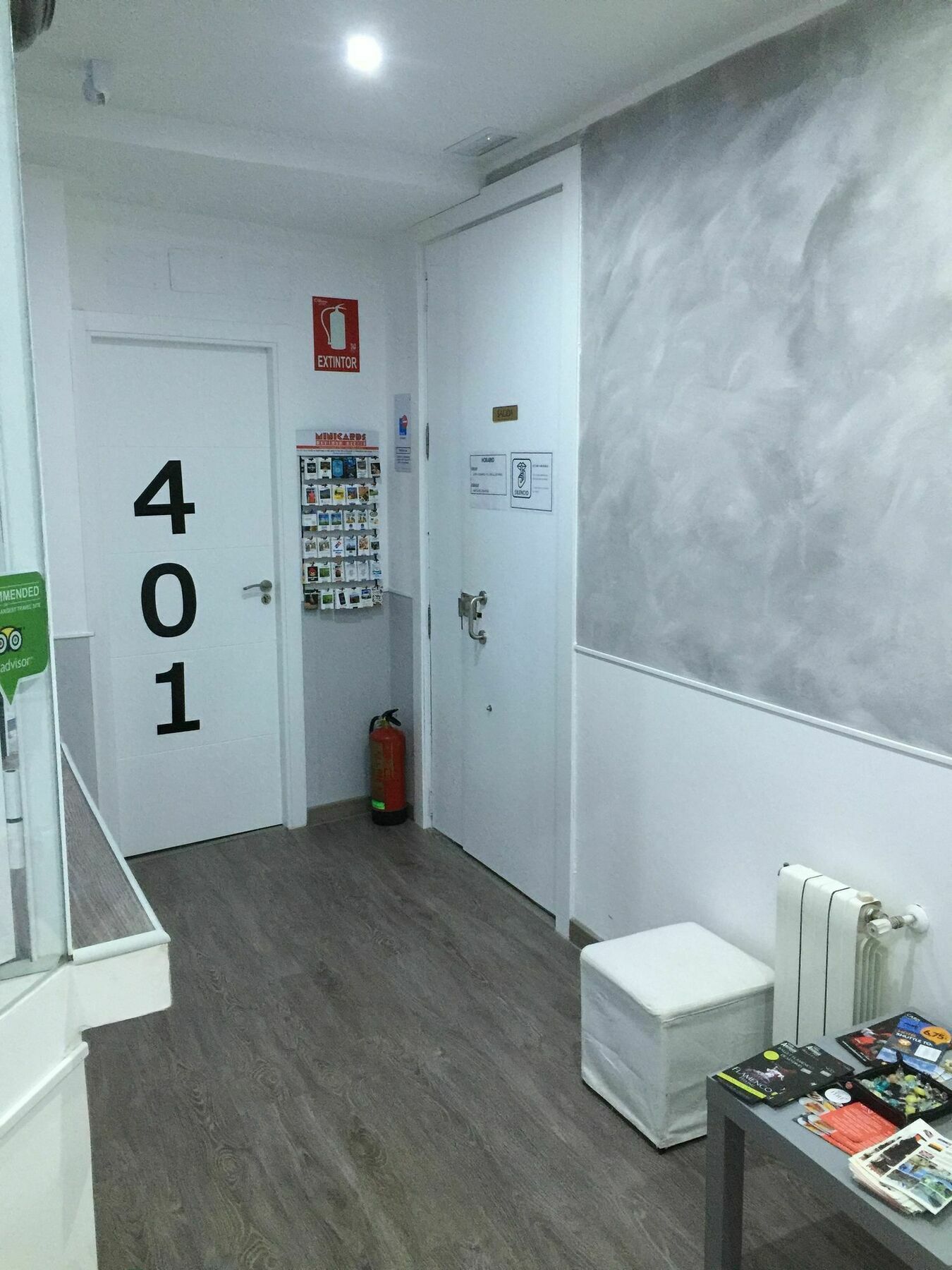 Hostal Meyra Madrid Luaran gambar